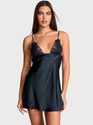 bata VICTORIA SECRET Ziggy Glam Noir Embellished Triangle Mini Slip